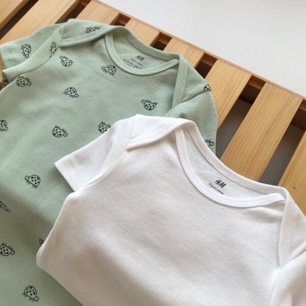 بادی آستین کوتاه لاکپشت و سفید h&m-کد 10479